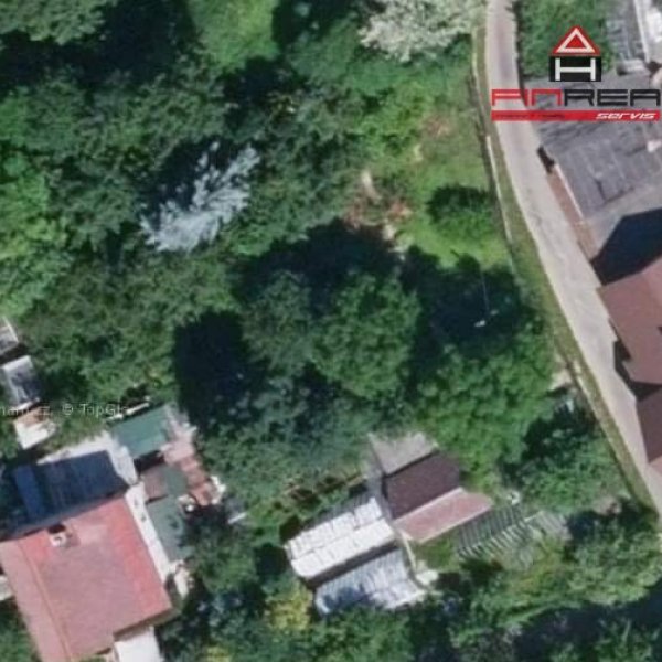 Nabízíme k prodeji stavební pozemek 977m2 v obci Malčice u V