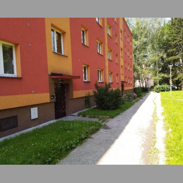 Ostrava, Svornosti, 2+1, 50m2, sklep, kolárna, krásné okolí