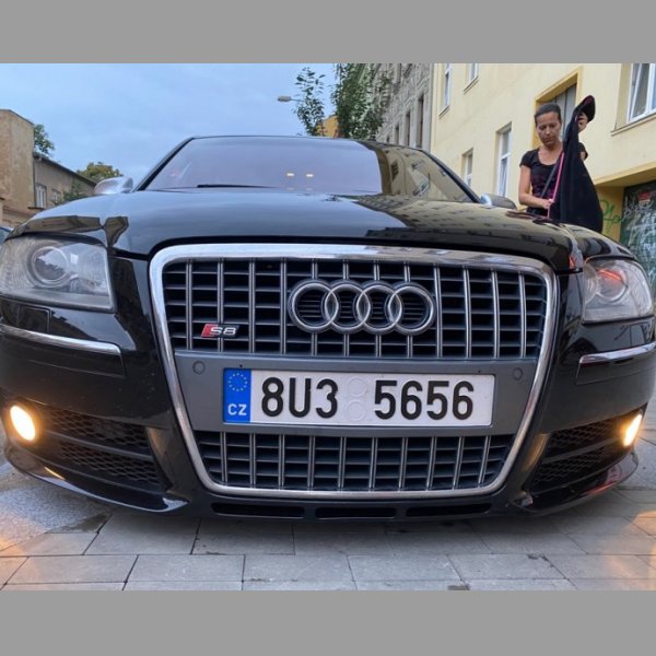 Audi s8 5.2 v10