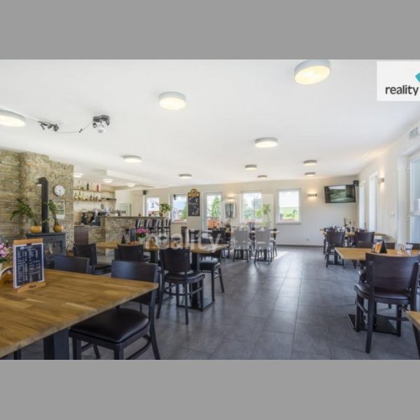 Pronájem moderní bezbariérové restaurace 93 m2, Chrastava