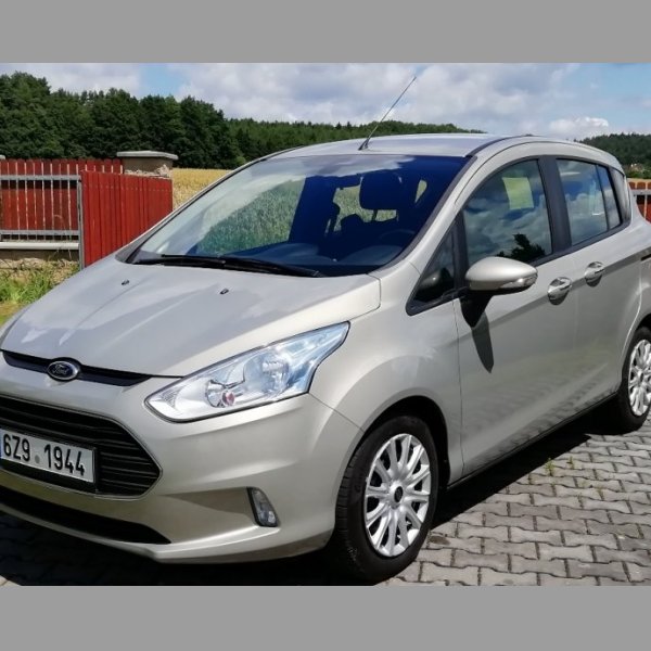 Ford B-MAX 1,6 TDCI 2013 MPV, super stav, jako nový.