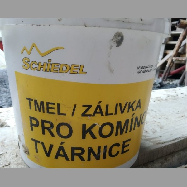 Komínová zálivka / tmel Schiedel