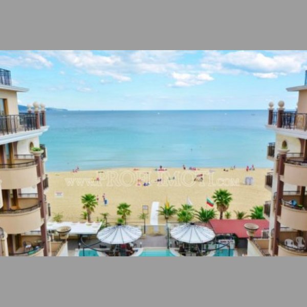 Sluneční pobřeží Bulharsko: Prodej 2kk apartmánu přímo na pl